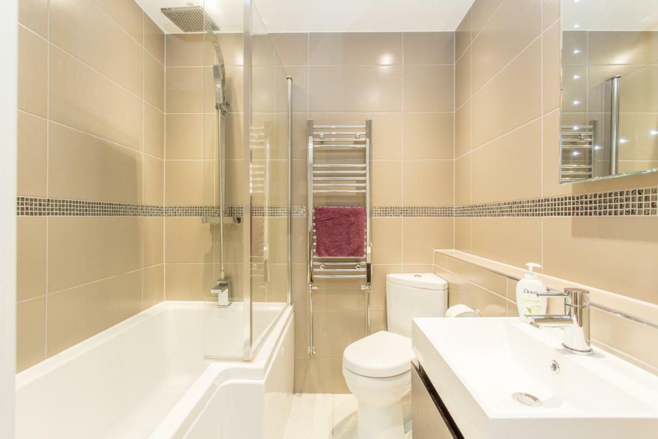 The Sweet Mews - Large 4Bdr Home Londen Buitenkant foto